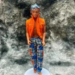 1987 Sindy Surprise Jeans Paul
Vintage Rare  Hasbro 12 inch Doll